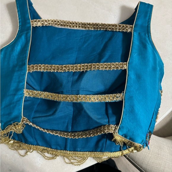 Gorgeous multi color lengha - Picture 16 of 16